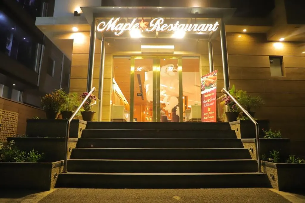 Hotel Maple Grand, Agra — restaurant entrance