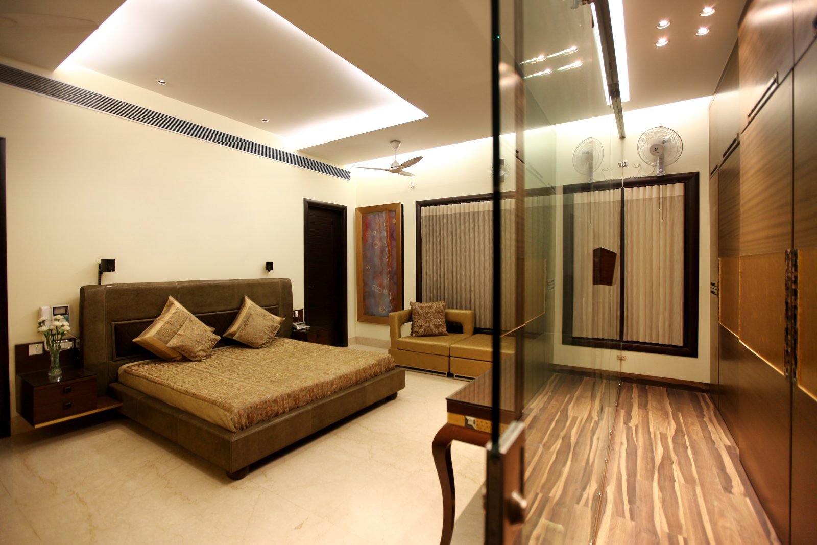 Naraina Residence